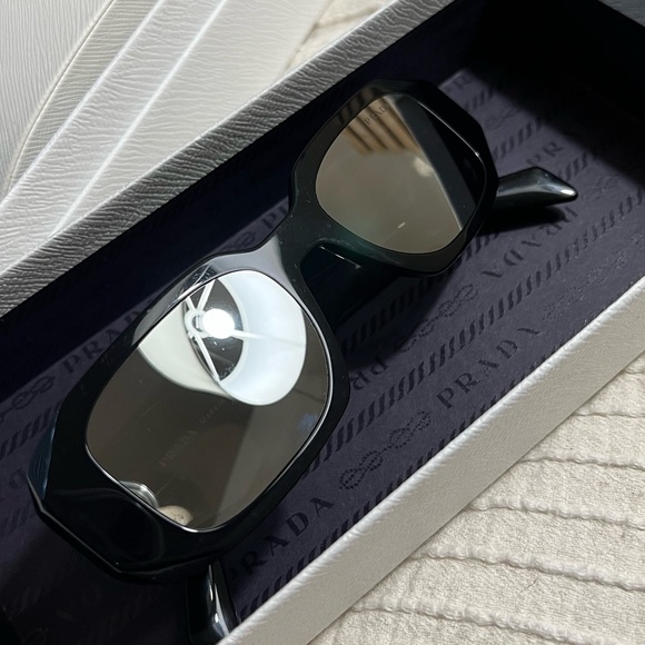 Prada Sunglasses with Mirrored Lenses - Picture 8 of 13